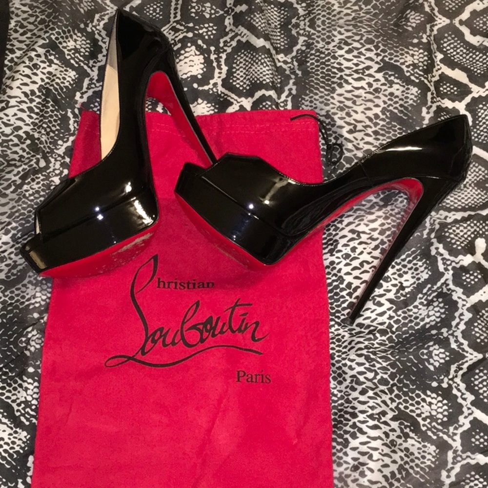 💚 Christian Louboutin Lady Peep 150